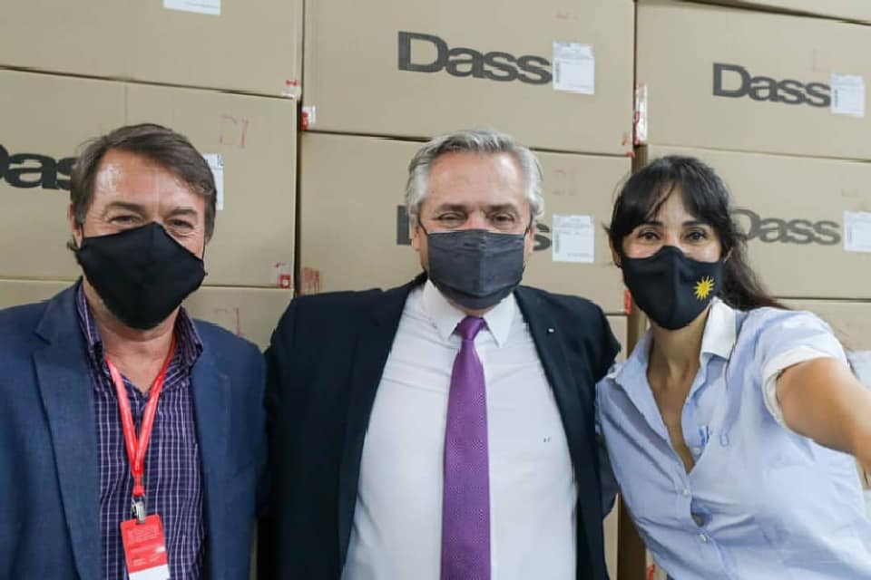 Eldorado: FERNÁNDEZ PONE PIE EN LAS ZAPATILLAS DE DASS