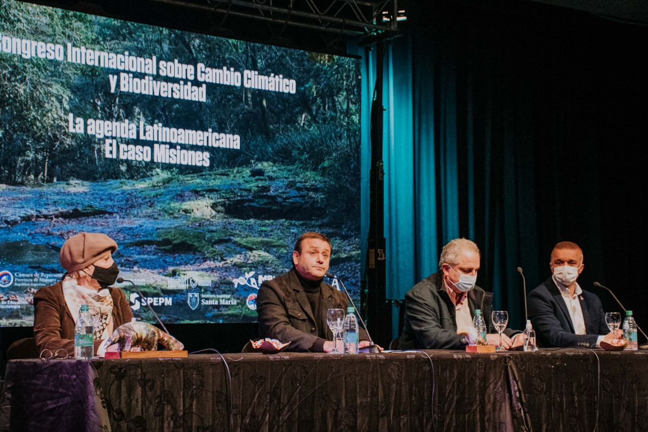 HERRERA AHUAD ACOMPAÑÓ LA APERTURA DEL CONGRESO INTERNACIONAL SOBRE CAMBIO CLIMÁTICO Y BIODIVERSIDAD
