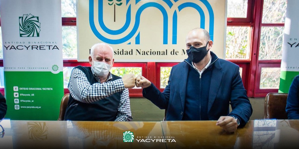 Otorgan becas para la continuidad educativa