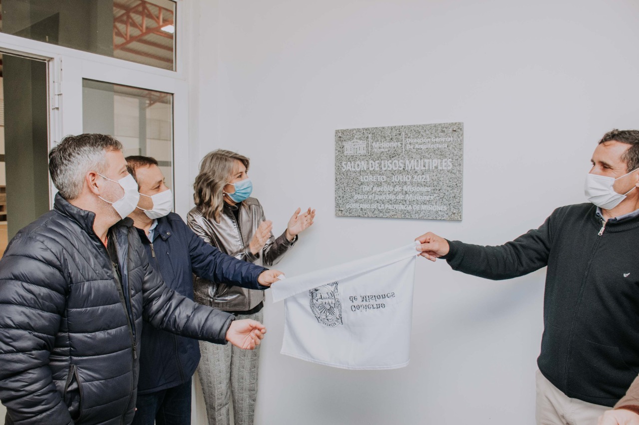 HERRERA AHUAD INAUGURÓ UN NUEVO POLIDEPORTIVO EN LORETO