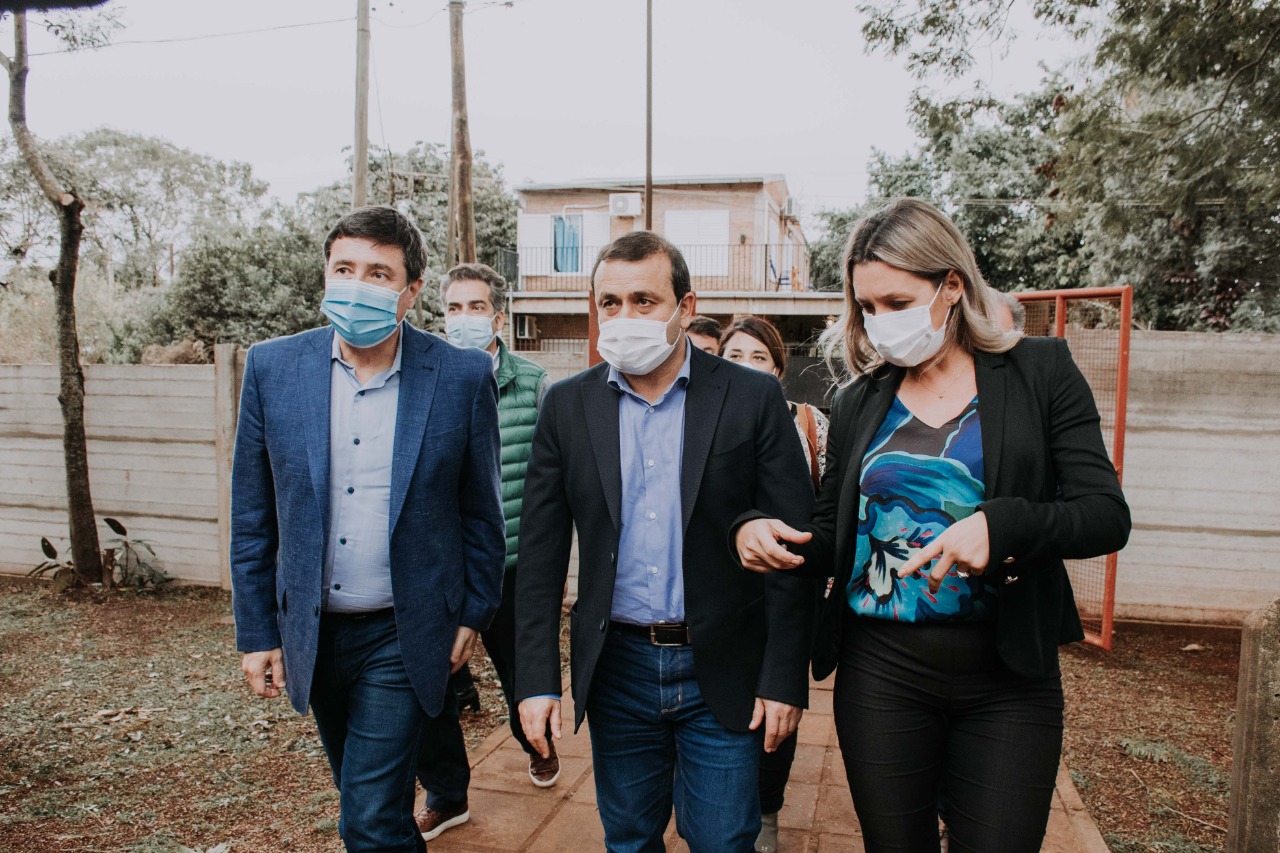 HERRERA AHUAD Y EL MINISTRO DE DESARROLLO SOCIAL DE LA NACIÓN EN INTENSA JORNADA DE TRABAJO EN POSADAS