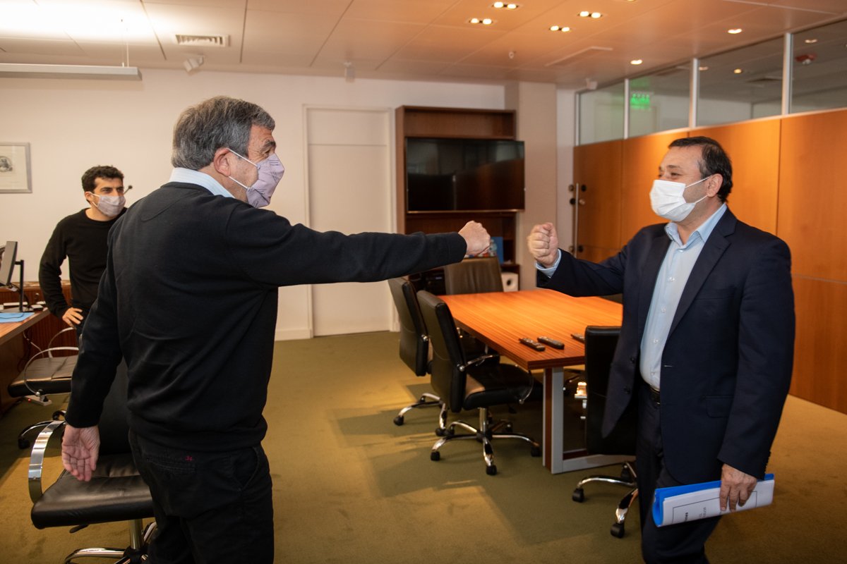 EL GOBERNADOR GESTIONÓ ANTE NACIÓN OBRAS PARA DEPORTE Y ACUERDOS POR TECNOLOGÍA 