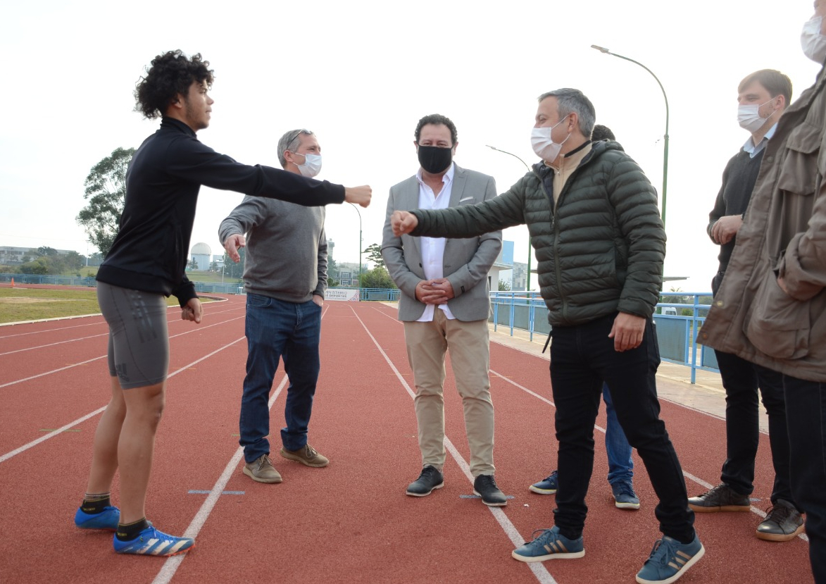 EL MINISTERIO DE DEPORTES RECIBE A AUTORIDADES DE LA SECRETARÍA DE DEPORTES DE LA NACIÓN