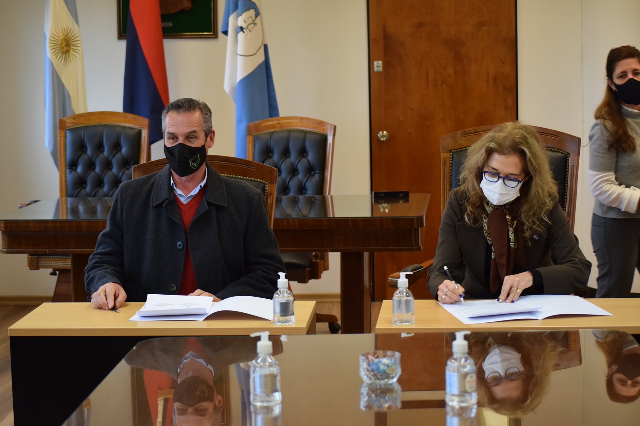Firma de Convenio entre Ecología y el Superior Tribunal de Justicia