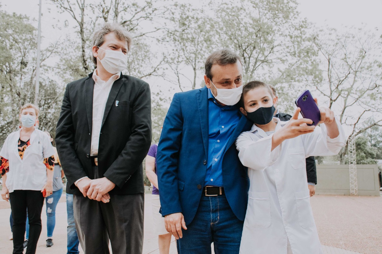 EL GOBERNADOR ACOMPAÑÓ A CERRO AZUL EN LA CELEBRACIÓN DE SU 88° ANIVERSARIO