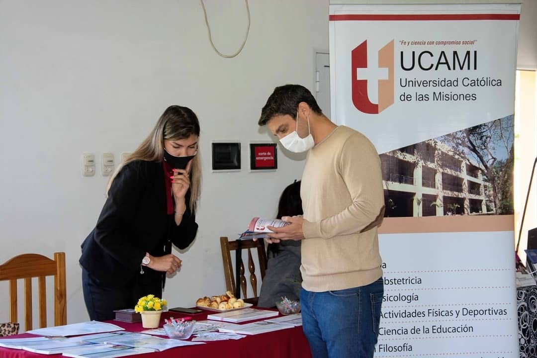 En San Javier se desarrolló la Expo Carreras con una gran participación de alumnos de la secundaria