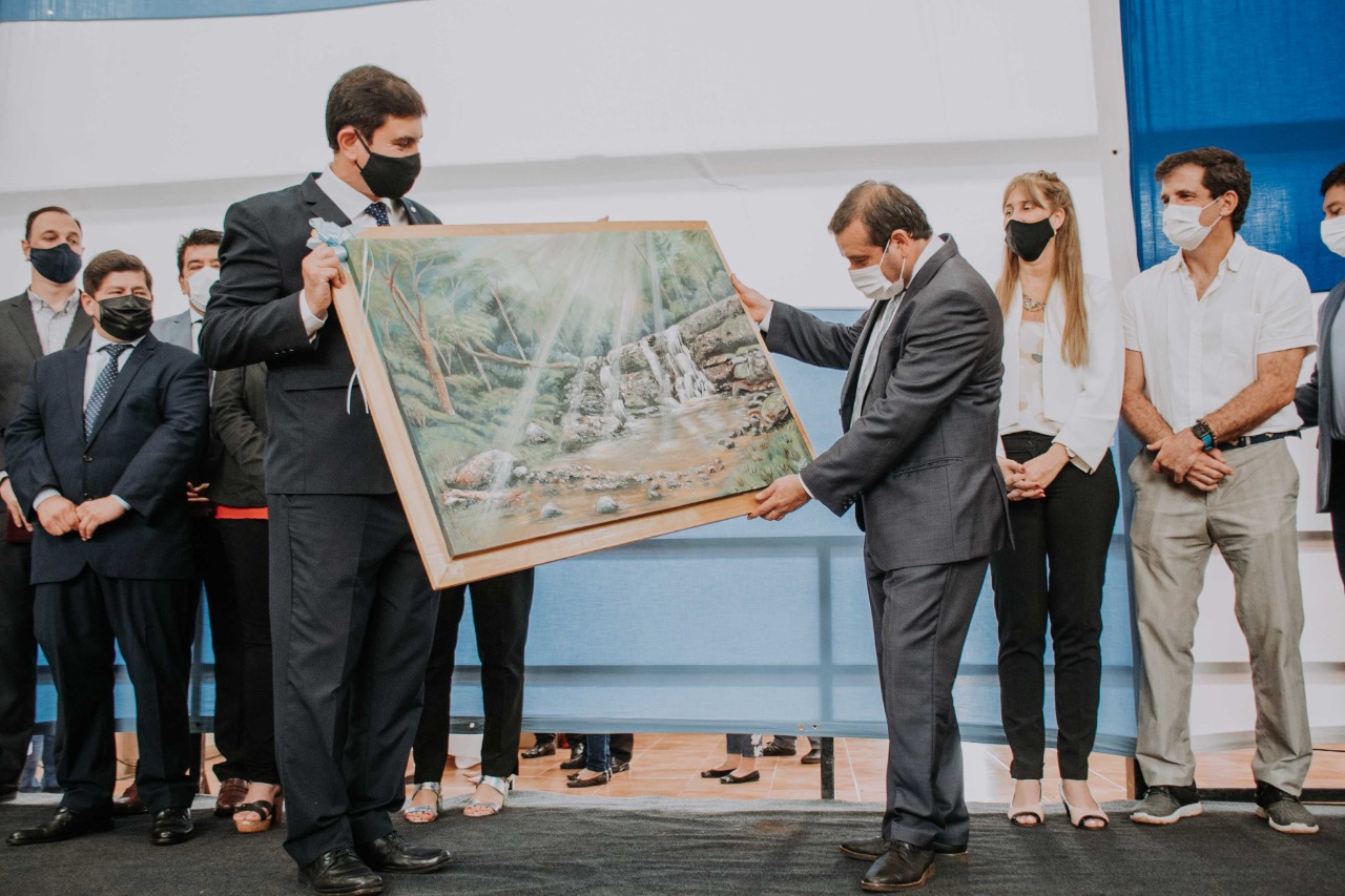 EL GOBERNADOR ACOMPAÑÓ INAUGURACIONES Y CELEBRACIONES EN EL ANIVERSARIO DE ELDORADO 