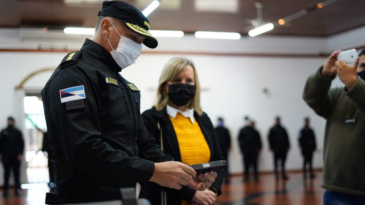 Realizaron entrega de armas reglamentarias al personal de la Unidad Regional VII de Apóstoles
