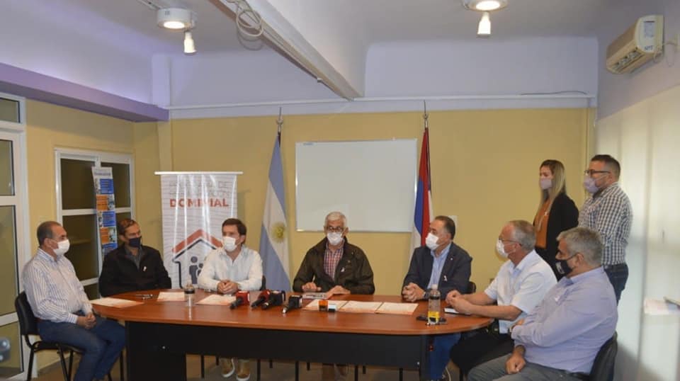 En San José se firmo importante convenio de Regularización Dominial