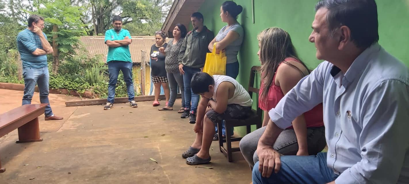 Isaac Lenguaza y Cacho Bárbaro se reunieron con vecinos de Montecarlo