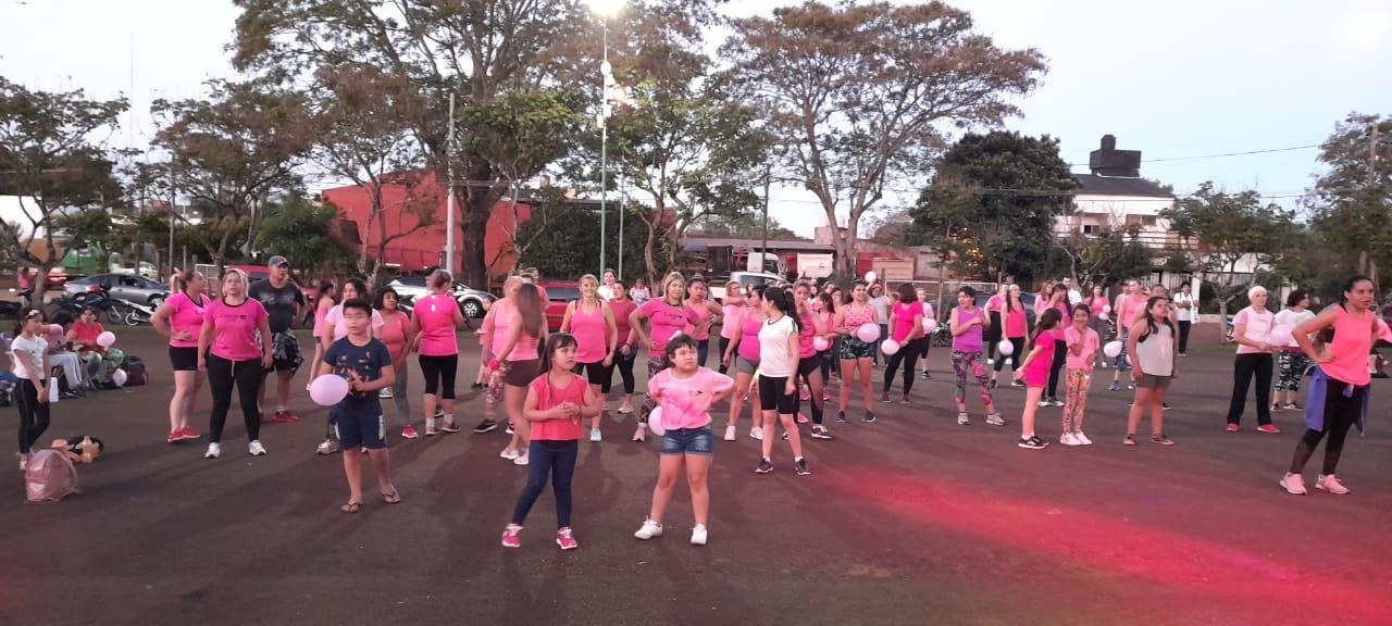 María Faszzeski “los vecinos acompañaron al Zumba Rosa”