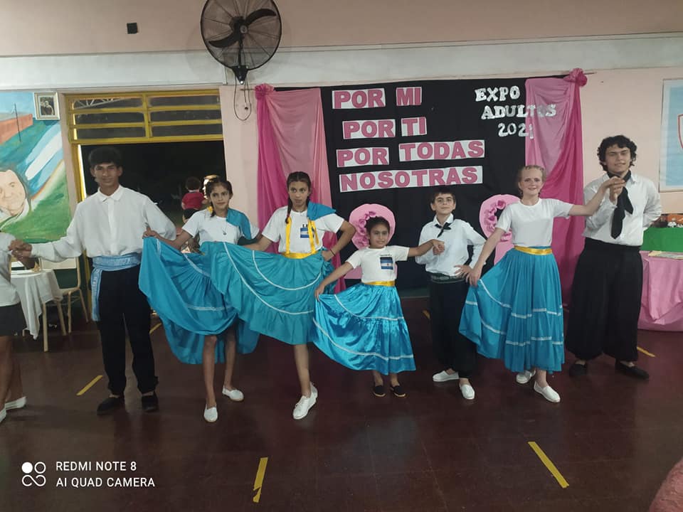 La  Escuela Ecos de  Tradición filial San José hizo su primera presentación del año
