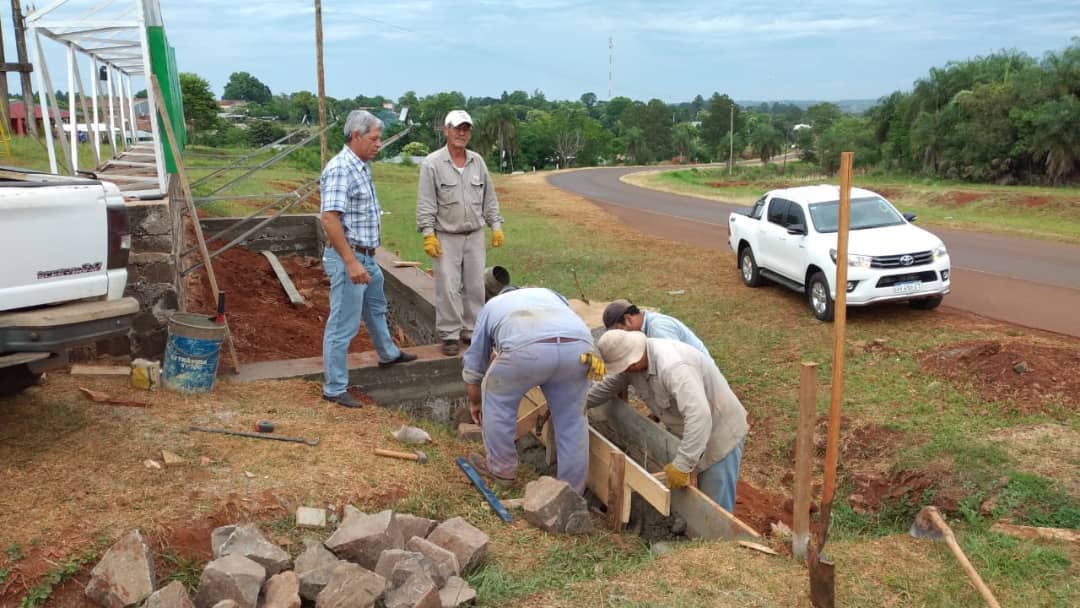 Mas obras en Itacaruaré impulsando el crecimiento cada día