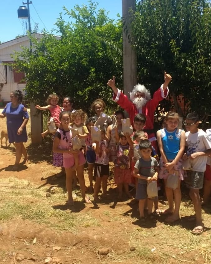 Papa Noel sigue recorriendo la Zona Sur