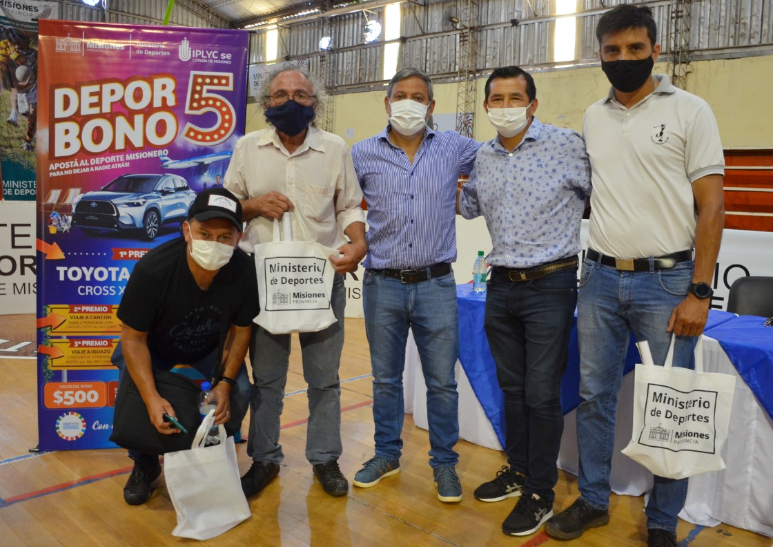 EL MINISTERIO DE DEPORTES REALIZÓ ENTREGA DEL DEPORBONO 5 A ENTIDADES DEPORTIVAS DE POSADAS