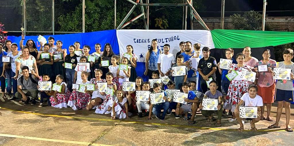 El Movimiento Evita celebró sus actividades culturales con participación del ministro de Cultura, Joselo Schuap
