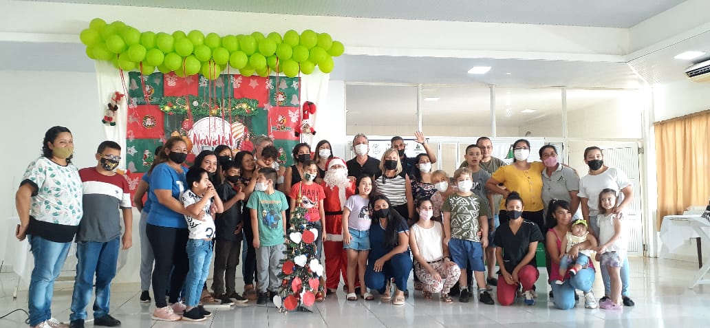 Integrantes de la Sala Multisensorial armaron su “Árbol de los Deseos”