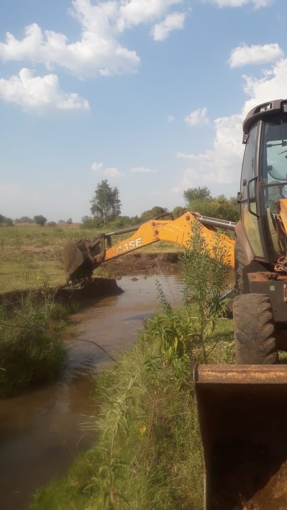 El municipio de San José no se detiene y continua los trabajos en los reservorios de agua, mantenimiento de calles y construcción de cordones cunetas