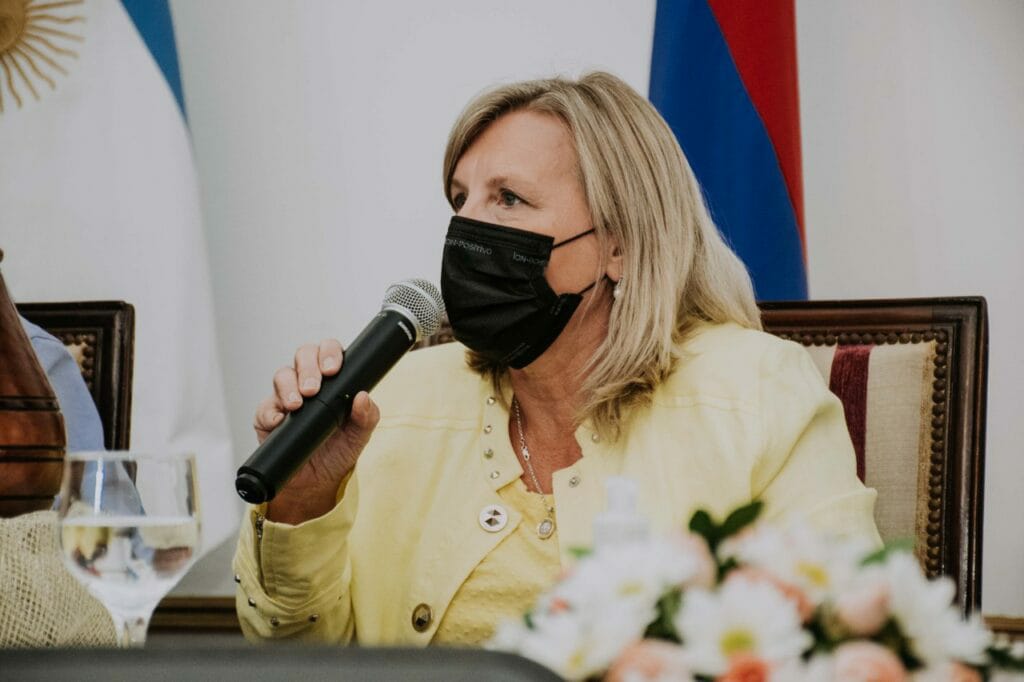 María Eugenia Safrán:*Hay casos positivos, pero no casos de gravedad gracias al esquema de vacunación que se ha hecho