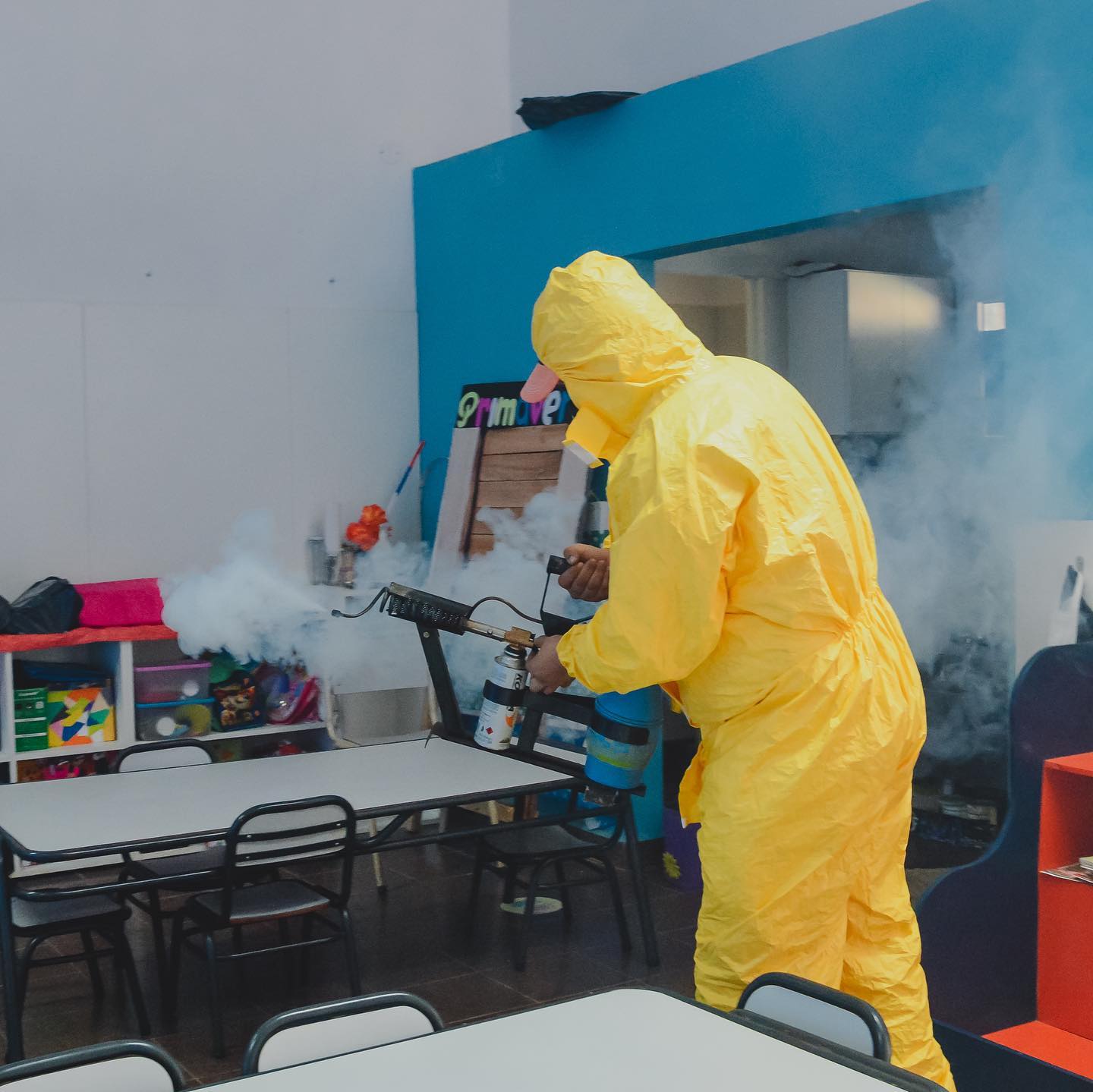Se viene el inicio de año Escolar 2022 y en San Javier se realizan fumigaciones en las escuelas