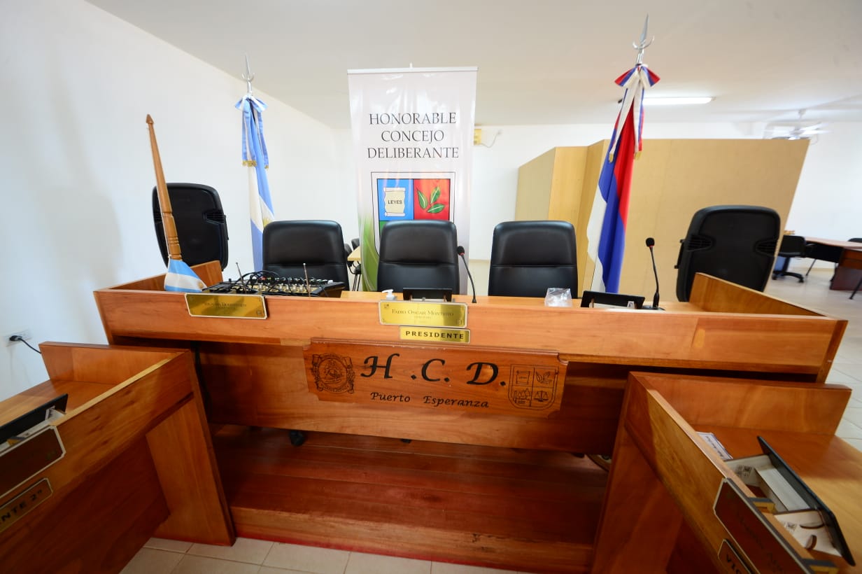 HERRERA AHUAD INAUGURÓ UN CENTRO CÍVICO EN PUERTO ESPERANZA Y SUPERVISÓ LA OBRA DEL HOSPITAL MODULAR DE PUERTO LIBERTAD