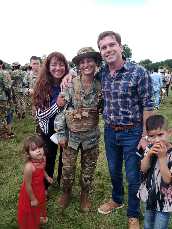 El Intendente Jorge Gabriel Tenaschuk acompañó a jóvenes de San José  en el Acto de  inicio del NIB 2022 Ejército Argentino
