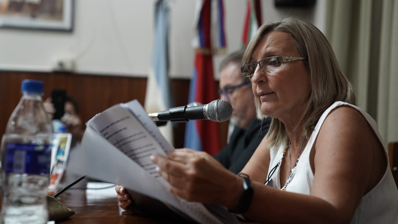 Opiniones de los ediles del discurso inaugural de la jefa comunal a sesiones del H.C.D. apostoleño