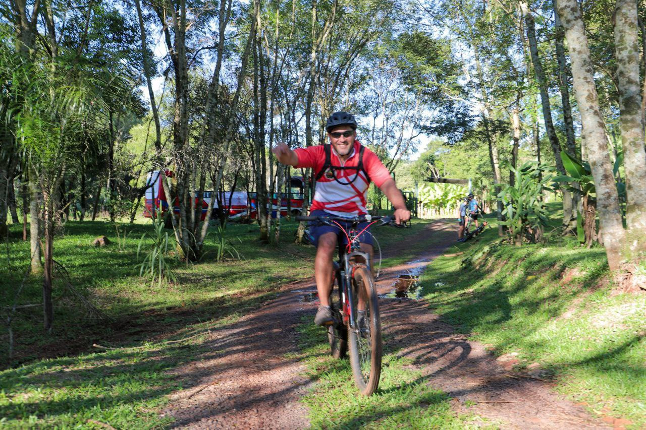 Yacyretá y el cicloturismo en San Vicente