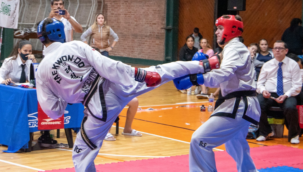 Exitosa concurrencia de deportistas en el 1er Torneo de Taekwondo promovido por Yacyretá.