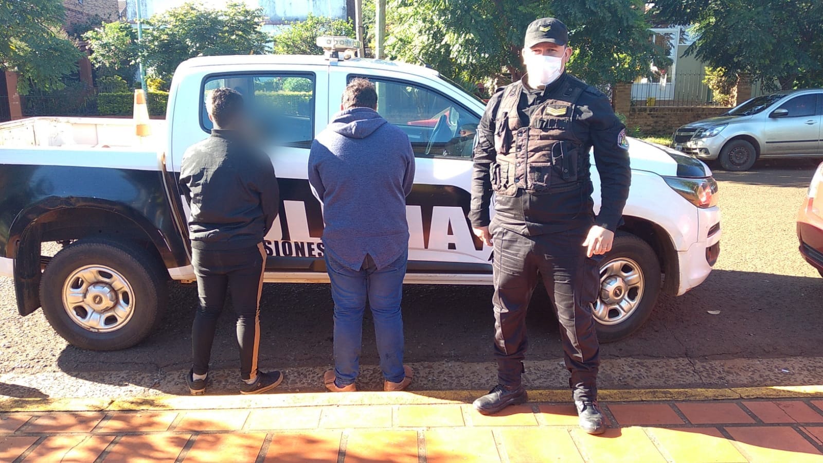 APÓSTOLES: Intentaron darse a la fuga de un control policial, fueron detenidos y el vehículo secuestrado