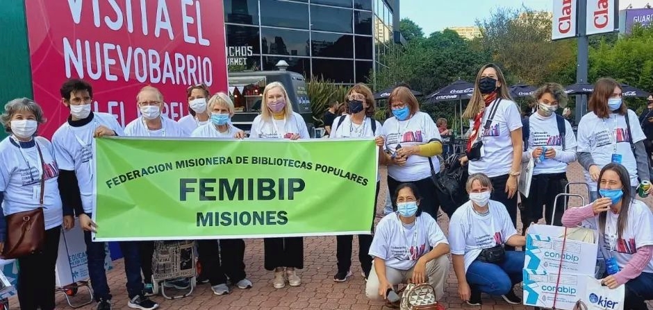 Gobernador Lopez dijo presente en la Feria Internacional del Libro