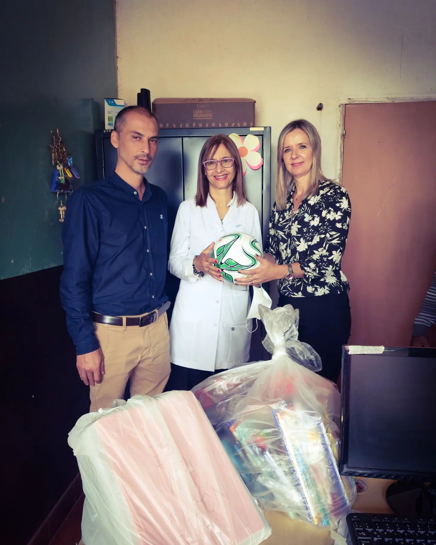 La Escuela N° 194 recibió elementos deportivos