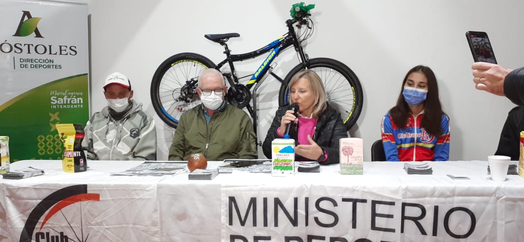 José Cura “acá la idea es formar jóvenes, el semillero para futuros competidores de Apóstoles”