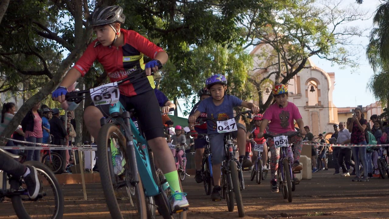 Exitosa primera fecha del Campeonato Infantil de Ciclismo en Apóstoles.