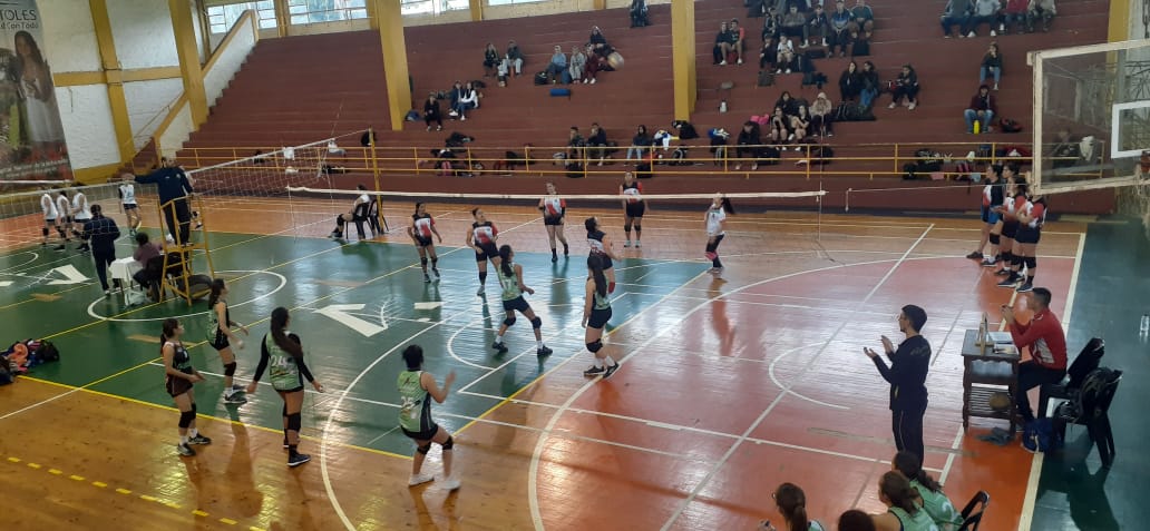 Exitosa jornada de Preliga Apostoleña de Voley.