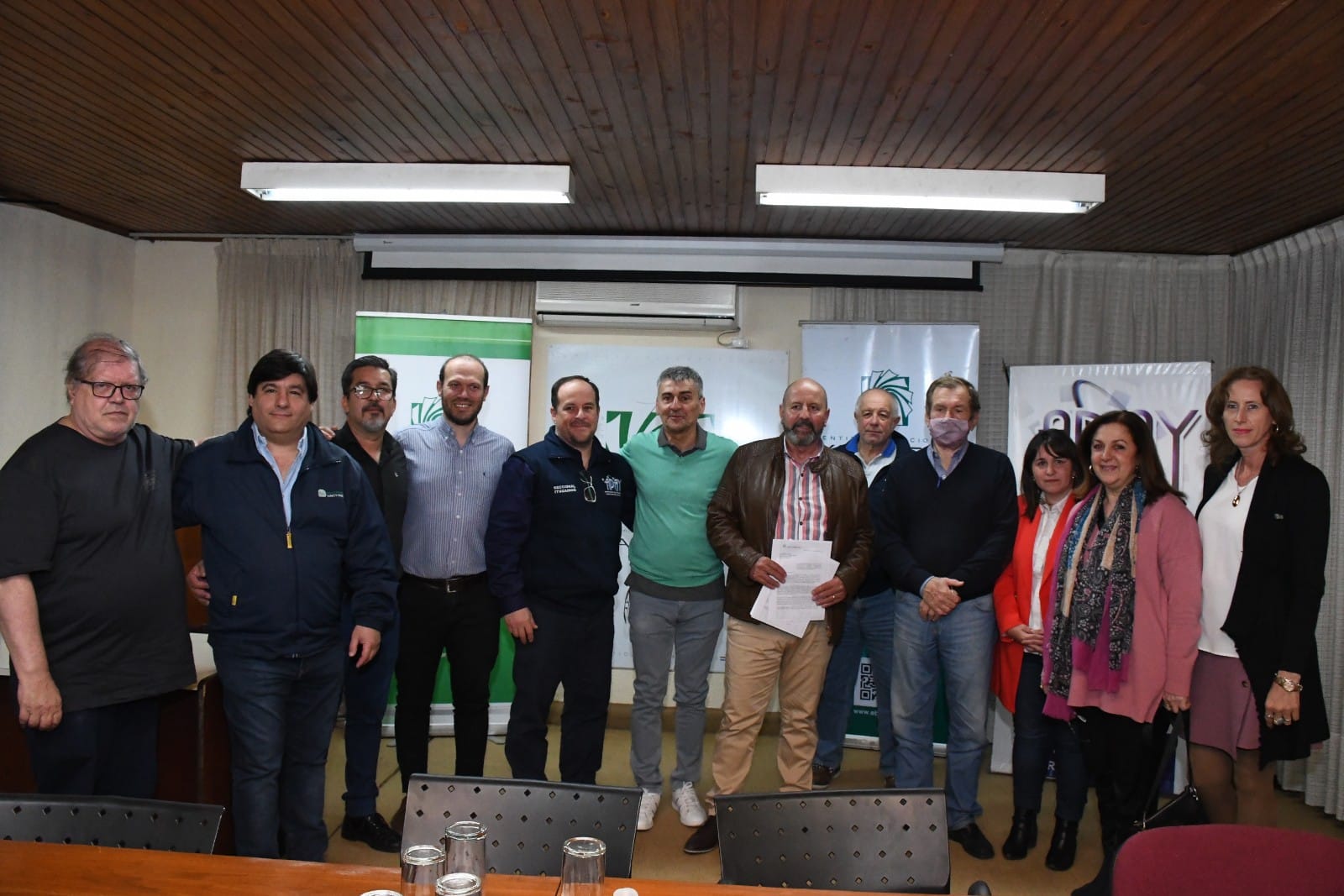 Se concreta la firma del Convenio Colectivo de Trabajo entre las autoridades de la Entidad Binacional Yacyretá y la Asociación Personal Argentino de Yacyretá