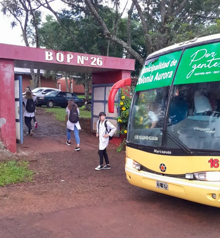 Un año mas el municipio de Colonia Aurora brinda el servicio Gratuito de transporte escolar