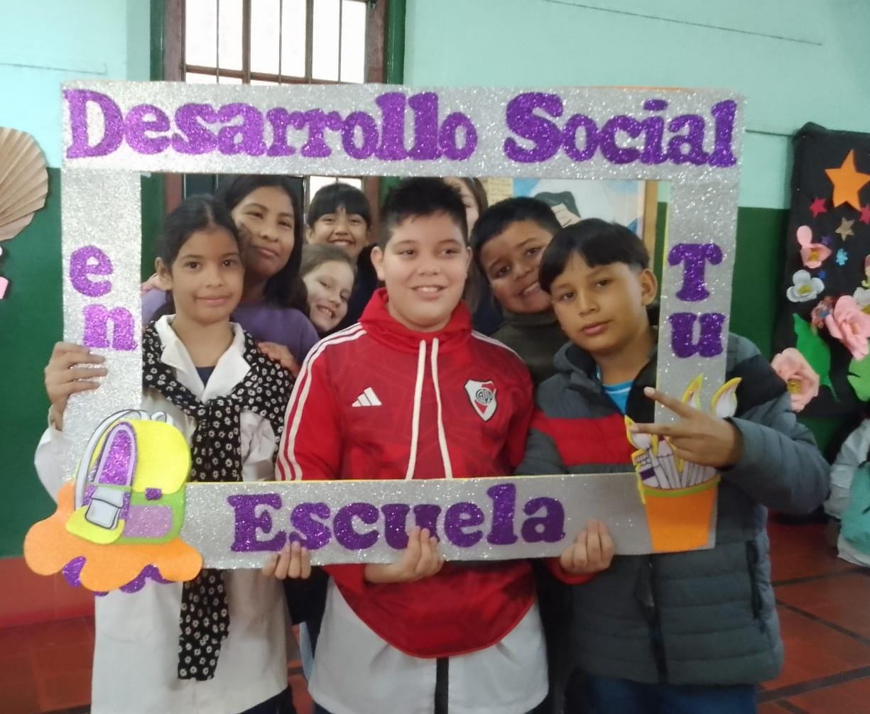 Desarrollo Social llegó a la Escuela N° 21 con una mañana de aprendizaje y diversión.