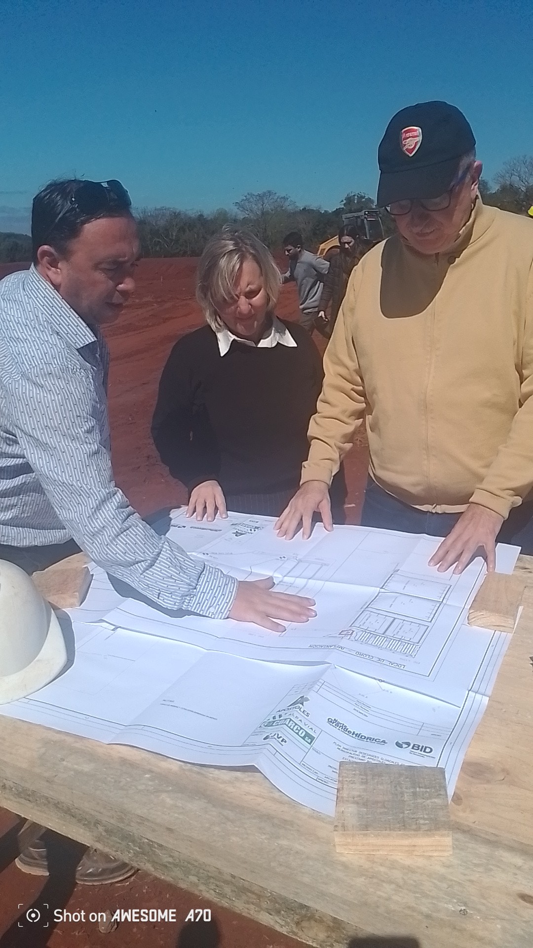 El Gobernador Hugo Passalacqua recorrió junto a María Eugenia Safrán la Planta Cloacal de Apóstoles